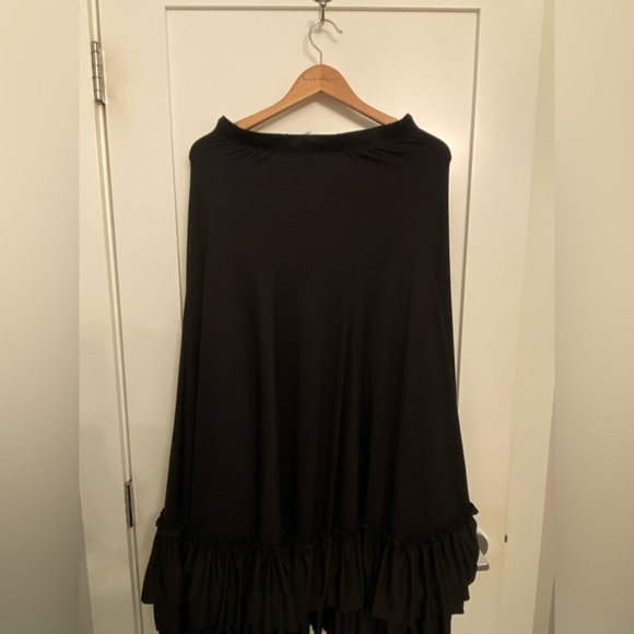 Flamenco Dancing Skirt - Picture 3 of 5